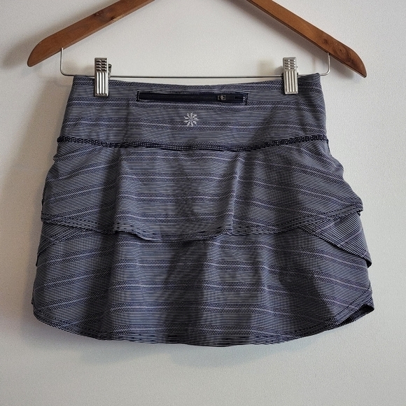 Athleta dot/striped skort - Picture 3 of 4